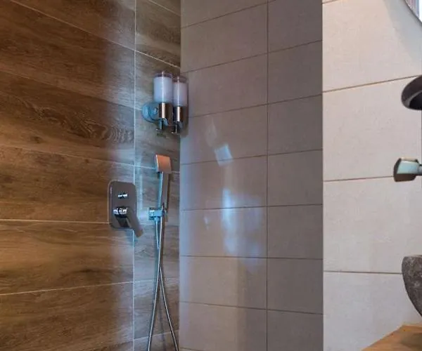 Oniropetra Pelion Lakóépület Mikró